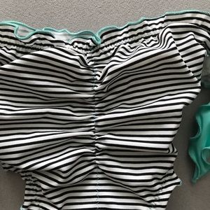 Victoria’s Secret side tie ruched bikini bottom